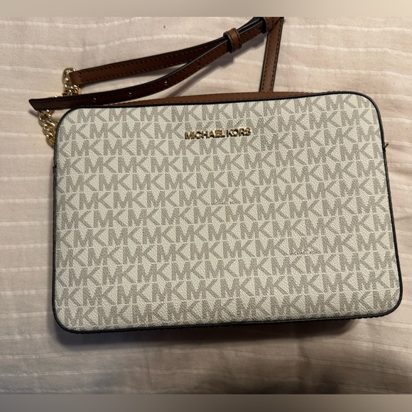 MICHAEL KORS-Jet Set Printed Logo Crossbody - Picture 2 of 5